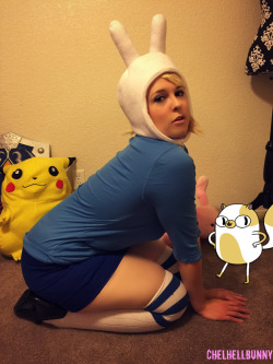 chelbunny:  Found this old cosplay while unpacking things in our new house, so thought I’d take some pics for ya’ll for the weekend :) 