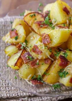 foodffs:  Oven Roasted PotatoesFollow for recipesGet your FoodFfs stuff here