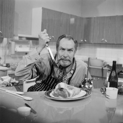 Vincent Price is having friends for dinner  ;)