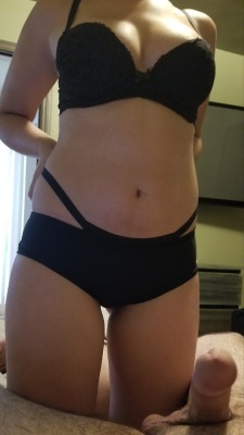 stare-at-my-gf:  Getting ready to suck my man’s dick. See it on snapchat!