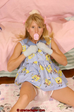 the-blushing-diapergirl:  Cute things do while dolled up and diapered. 
