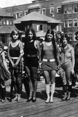 Beauty contest contestants in Venice, CA - c.1923 (via)