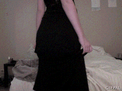 celestialwendy:  my dress is so damn long 