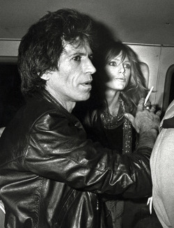  Keith Richards of the Rolling Stones and Patti Hansen on Nov. 13, 1981.  