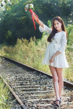 girl-map:    Ji Yeon - Outdoors Photo Shoot  
