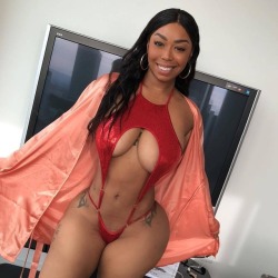 kornbredfed:  K O R N B R E D F E D @iluvtokyo  -  #bts @uptownmaine video shoot rocking @beyafashion exotic wear😍❤️😍 Follow her page and get your sexy CUSTOM outfits!  #thickerthenasnicker #Ebonybeauty #melaninonatrillion #Sexy #eyecandy #fineAF