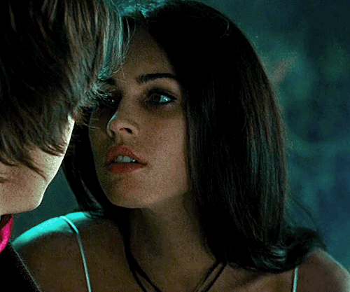 jenniferbodies:JENNIFER’S BODY dir. Karyn Kusama  I am not insecure, Needy. God… that’s a joke. How could I ever be insecure? I was the Snowflake Queen.  