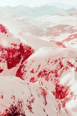 alecsgrg:  Red velvet mountain | ( by Julian Castaneda ) 