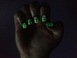 nailpornography:   glow in the dark ghosts  submitted by kalikina like these nails? GO VOTE  yay vote for my nails!