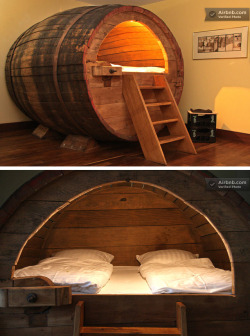 ponytail-andaprettysmile:  whatthecool:  Beer Barrel Room   all you need is a bottle of wine and you let the games begin