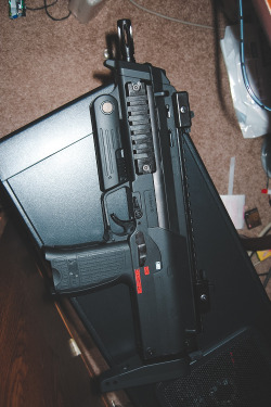 billionaired:  MP7A1 by R K 