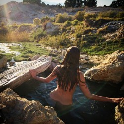 soakingspirit:  Soaking in the primordial healing waters! #paradise #mermaid #hotspring 