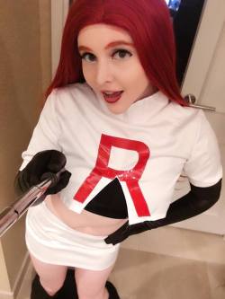 nsfwfoxydenofficial:  “To protect the world from devastation”… &lt;3 Here is a first look at my Jessie from team rocket cosplay! I wore this to Dragon-con at the @cosplaydeviants booth! I will be doing a more elaborate wig and look for photo-shoots,