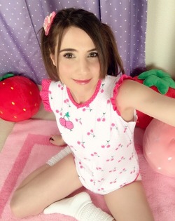 appleabdl:  Hi :) today I’m editing some videos and being a cuddle bug cause it’s so cold and rainy!  Daddy took some cute pictures of me in my cherry onesie I can’t wait to post! (Onesie from ABDreamland.com)