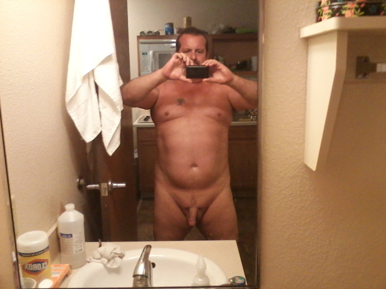 Mature naked man selfie