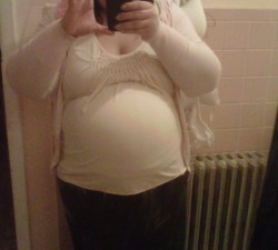 preggoalways:OMG !!!! Came across these much older pics of some of my first few pregnancies.