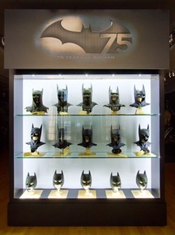 thesteveurkelinme:  thegeekcritique:  New Batman Exhibit Explores the History of The Dark Knight by Jacob Hall - June 10, 2014 Practically everyone loves Batman, thanks in part to Christopher Nolan’s recent ‘Dark Knight’ take, so it’s difficult