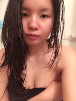 chinky-cum-bunny:  Getting ready for the day 