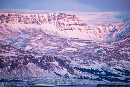 itscolossal:  Winter Sun Casts Icelandic Mountain Range in Alluring Candy-Colored Hues