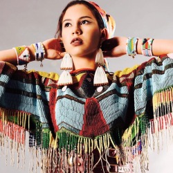 jessicarmetcalfe:Wow! This image by Jamie Okuma is stunning! She is one of our favorite designers- give her website a look! &gt;&gt; https://www.jokuma.com #native #nativefashion #nativeamerican #jokuma #beadwork #nativefashionnow