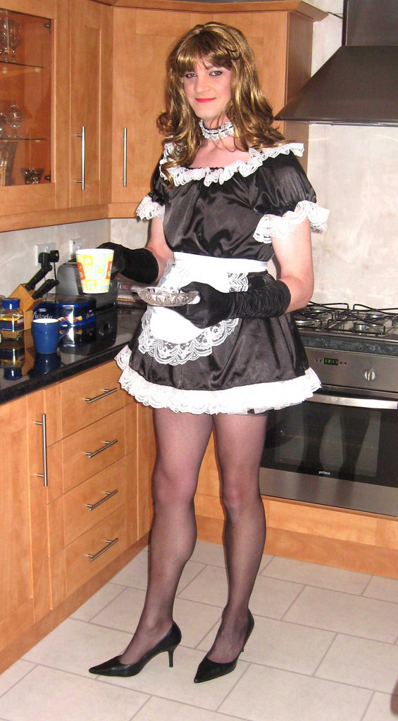 Maid serving