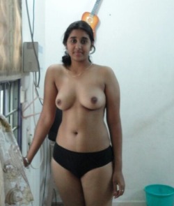 desihotpic:Indian College Girl Topless