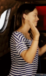 the-absolute-best-gifs:  kendrick-wilde: IF YOU DON’T LOVE OLIVIA WILDE THEN YOU’RE WRONG