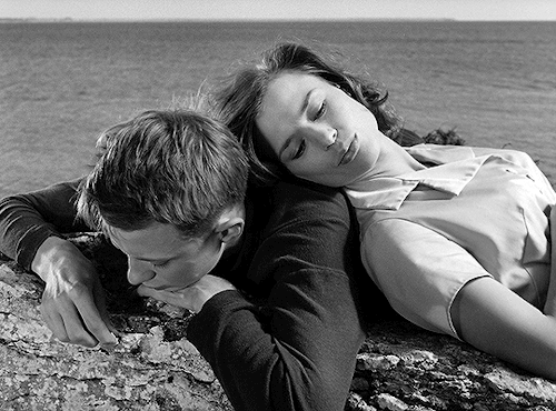 emmanuelleriva:It’s so horrible to see your own confusion and understand it.Through a Glass Darkly (1961) dir. Ingmar Bergman