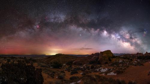 amazinglybeautifulphotography:  Milky Way arch, Arches NP [OC] 2500x1406 - Author: GaryCPhoto on Reddit