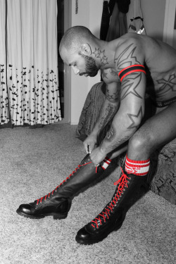 andybodies:  Kory Mitchell laces up for our photoshoot a few weeks ago (shots coming soon).