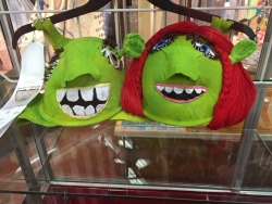 the-cringe-channel:   This is from the 2015 Oklahoma State Fair. Yearly they have different creative art contests, including a bra decorating contest. This got second place.  
