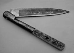 e-uropean:  Corsican vendetta knife with floral detail “may all your wounds be mortal” 