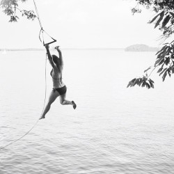 The other week in Nashville I  overcame fear of heights and did a rope swing of a cliff into this lake. Pretty exhilarating time for me and definitely look forward to doing it again. Thanks @reallykindofamazing for the photo capture.