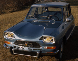 carsthatnevermadeit:  CitroÃ«n Ami Super, 1973. A version of the Ami was fitted with a 1015cc Â flat 4 engine from the GS