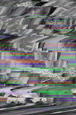 She couldn&rsquo;t afford the whole dress so she just went for a crown and boobs painting #weddingboobs #glitch #gif  D°_Mb._ar:-_[ra http://www.behance.net/gallery/D_Mb_ar-_ra/8877323  DMNC RMX http://dombarra.tumblr.com