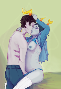 hipsterdickgushers:aranea probably would only go for cronus as a secret affair, hes scum and everyone knows it but damn, a girl needs her guilty pleasures sometimes.