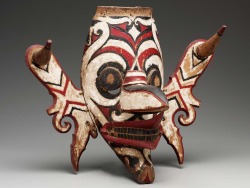 thelastdiadoch:    MASK (HUDOQ)Dayak peoples, Borneo, Indonesia, 20th century. Borneo wood, pigment, fiber. Bequest of William E. Teel.Arts of the Pacific Gallery