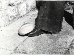 thegestianpoet: momalibrary:  Mladen Stilinović. Odnos nog kruh = Foot–Bread relationship. Zagreb: self-published, 1978. This photobook documents an action by the artist. The sequence of taped-together photographs follows his foot as it smashes a loaf