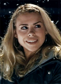 mulderscullyinthetardis: I followed my star And that’s what you are I’ve had a merry time with you - - The Tenth Doctor &amp; Rose Tyler  [David Tennant &amp; Billie Piper, ‘Doctor Who: The Christmas Invasion’] 