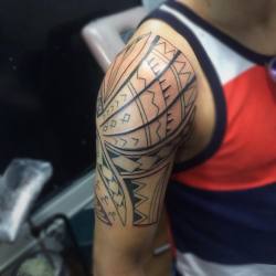 #tattoo #tatuaje #tatu #ink #inked #inkedup #inklife #black #blacktattoo #blackink #tattooblack #tattoonegro #negro #maori #polinesian #Venezuela #lara #barquisimeto #gabodiaz04 #brazo #tribal #tribales