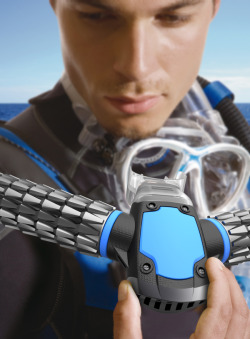 fooferdoodle:  xgrabmyy:  A South Korean designer named Jeabyun Yeon has created a conceptual scuba mask that will allow humans to breath underwater without the aid of an oxygen tank. It is called Triton, and mimics the gills found on fish to draw oxygen