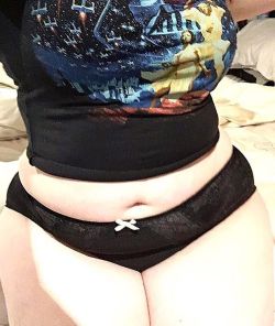 thechelseasmilex:  May the 4th be with you ✌🏻️    #maythe4thbewithyou #maythefourthbewithyou #starwars #plussize #plussizefashion #plusmodelmag #fatbabe #fatgirl #girlswithcurves #beautywithplus #styleatanysize #styleissizeless #alternativecurves