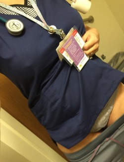 naughtynurse529:  #me   right now at work