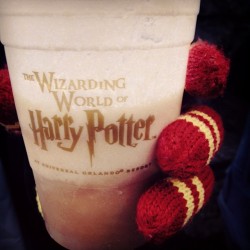 hottopic:  Real Gryffindors drink frozen butter beer on a cold day 😬😬 #hpcelebration #jkimcold ❄️❄️ -Devin