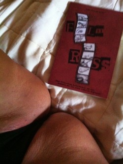 “Film Riss” - ein sehr gutes Buch, auch ein tolles Ostergeschenk:http://bit.ly/1IacA4vNastassja Fickvieh