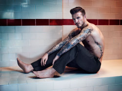 leatherjock:  popieces:  Fucking Young! » The last David Beckham Bodywear x H&amp;M  Random Eroticism 