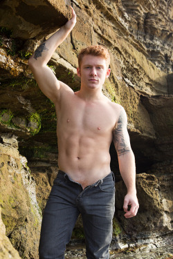 ksufraternitybrother:  HOT AND HUNG GINGER KSU-Frat Guy: Over 111,000 followers and 71,000 posts.Follow me at: ksufraternitybrother.tumblr.com Vote for this site: http://www.bestmaleblogs.com/blogs/14556.html 