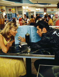 cinyma:  Grease (1978) 