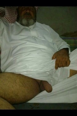 wshear:  14_ pakis daddy fucker and his big cock😘