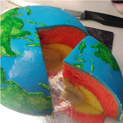 flowercrown-spain:  toothlessgijinka:  asktavros14:  spamanos:  wait till the hetalians find this omh  OHMYGODIWANTIT!!!I COULD RULE THE EARTH WITHOUT ACTUALLY GOING TO WAR! EVERY NATION WINS!  ALL IN FAVOR OF NATIONS HAVING A CAKE WAR SAY I  Ok but like